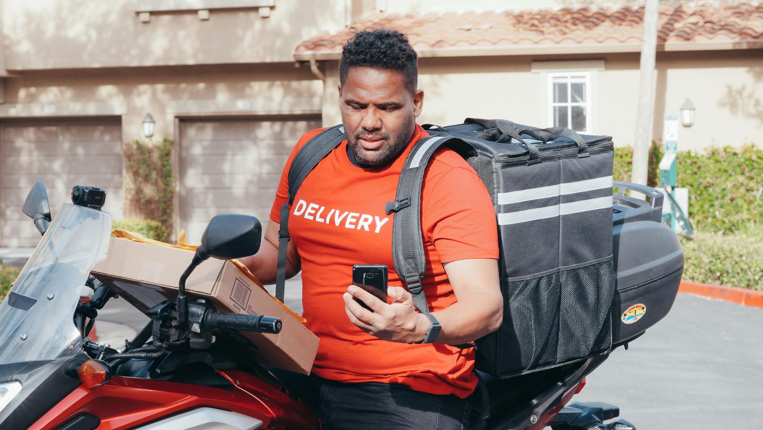 Motorbike courier insurance for food and parcel delivery